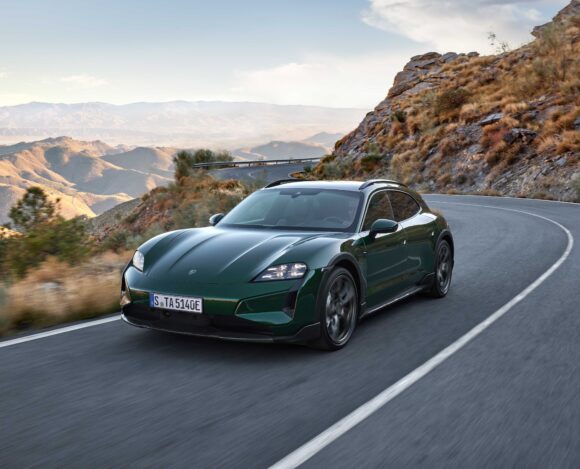 S24_0158_fine The New Porsche Taycan: Improved in Almost Every Discipline